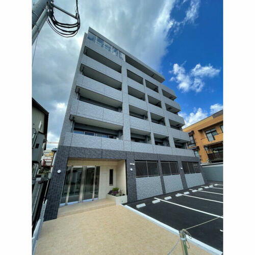 ライブラ西新 6階建