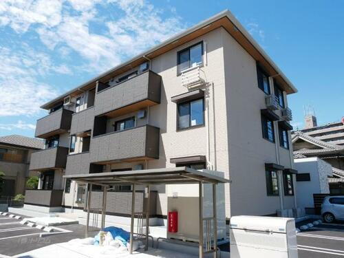 広島県福山市沖野上町６丁目 賃貸アパート