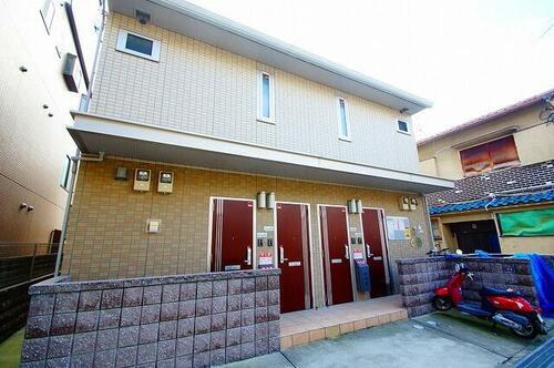 大阪府茨木市西中条町 2階建