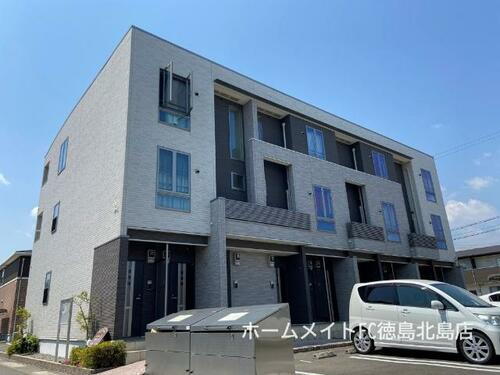 徳島県徳島市北島田町１丁目 賃貸アパート