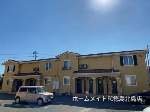 徳島県板野郡北島町江尻字小分 2階建 築15年8ヶ月