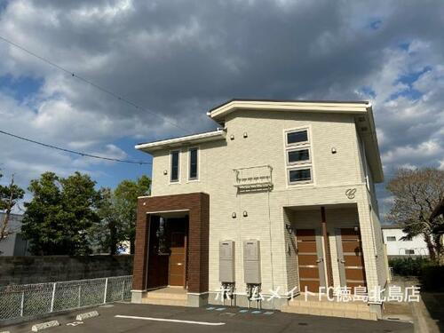 徳島県徳島市北田宮４丁目 賃貸アパート