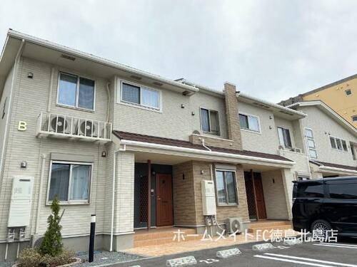 徳島県板野郡藍住町勝瑞字成長 2階建 築7年12ヶ月