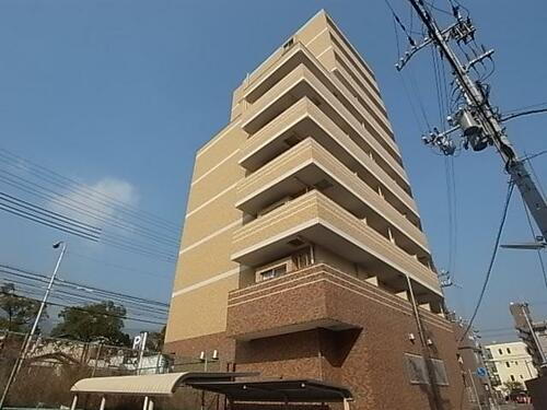 兵庫県神戸市灘区六甲町５丁目 10階建