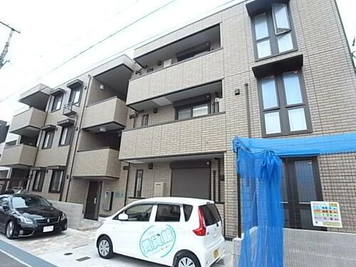 兵庫県神戸市須磨区衣掛町３丁目 3階建 築7年