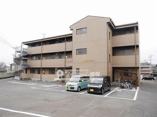 ハイツイースト