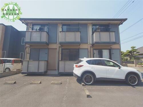 Ｆコート萩原Ａ 2階建