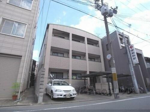 イースト・アベニュー