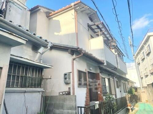 大阪府池田市石橋２丁目 2階建