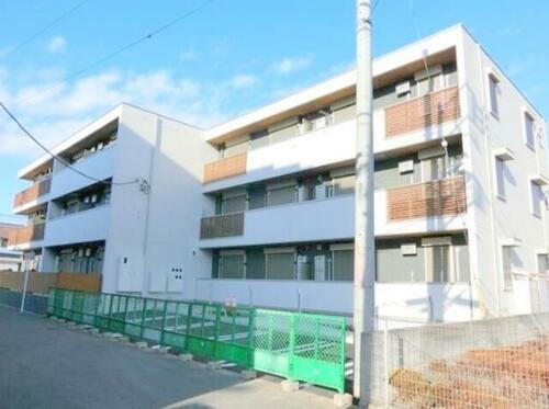 神奈川県相模原市中央区共和４丁目 3階建