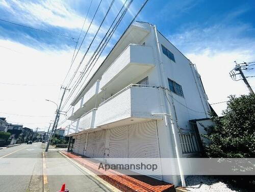 コンフォート南成瀬 3階建