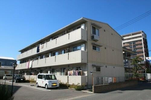 プランドール柚須駅南 3階建