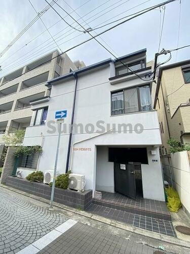 兵庫県尼崎市南塚口町２丁目 3階建