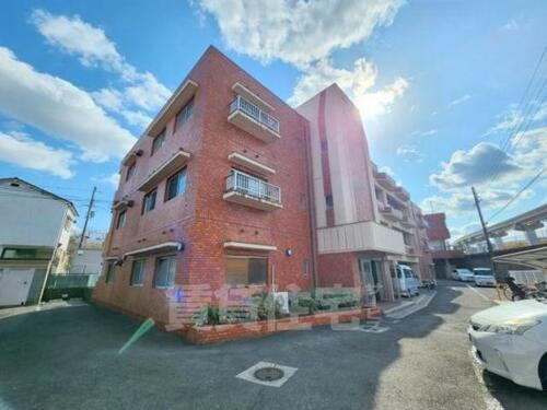 大阪府吹田市青葉丘北 3階建 築42年9ヶ月