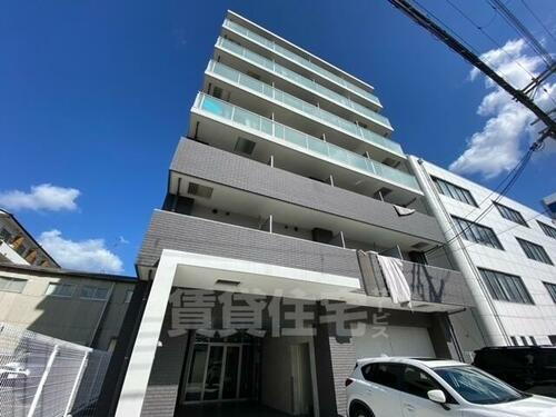 ライブガーデン江坂８ 7階建