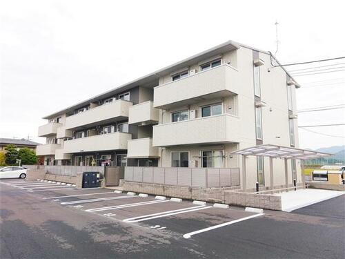 ルナセジュール　Ｂ棟 3階建