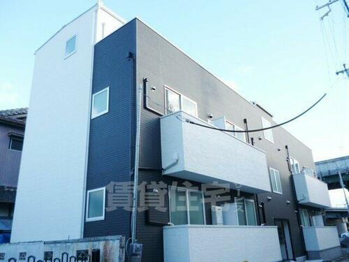 ユーハイツ住吉 3階建