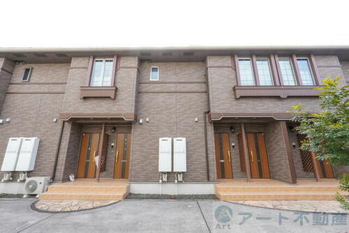 カーサ　サンリット 2階建