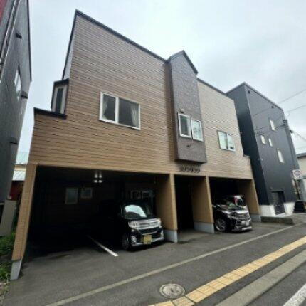 メゾンサンク 3階建
