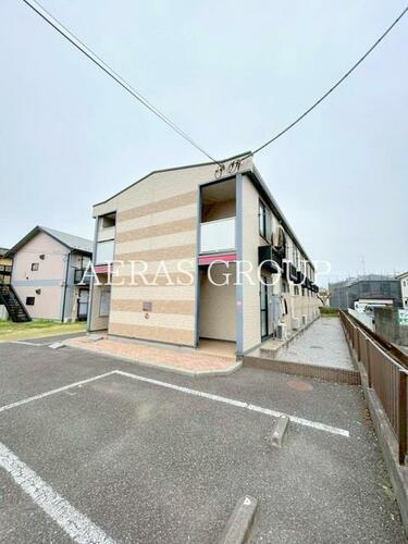 レオパレス多摩百草 2階建