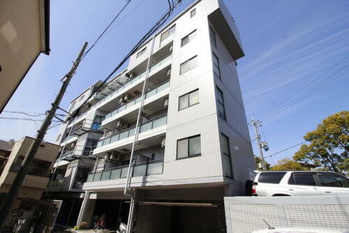 大阪府茨木市西田中町 6階建