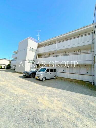 サンヒルズ大塚 3階建