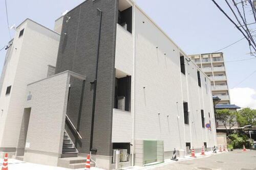 ＣＢ箱崎フロード 2階建