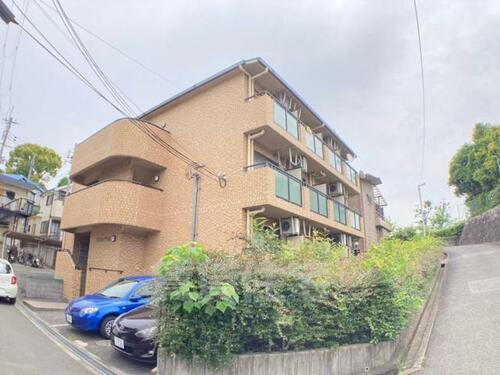 大阪府豊中市熊野町３丁目 3階建