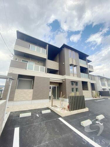 大阪府堺市東区日置荘西町５丁 築1年12ヶ月 3階建