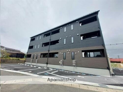 宮城県黒川郡大和町吉岡字志田町 3階建 