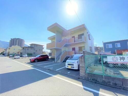 Ｂｅ　Ｓｔａｇｅ