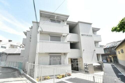 大阪府泉大津市若宮町 3階建