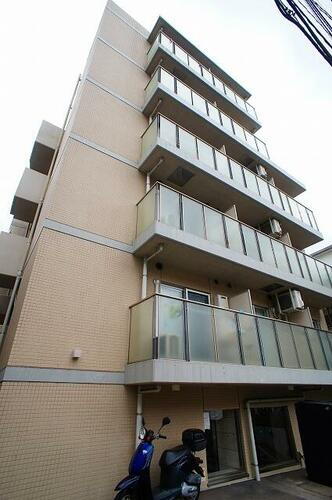 神奈川県横浜市神奈川区松見町４丁目 賃貸マンション