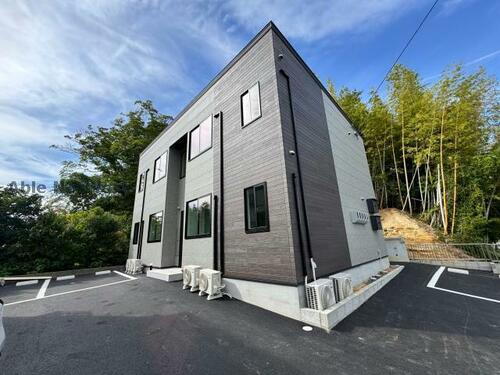 三重県津市上浜町６丁目 賃貸アパート