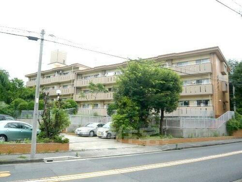 エミナンス弥富ヶ丘 3階建