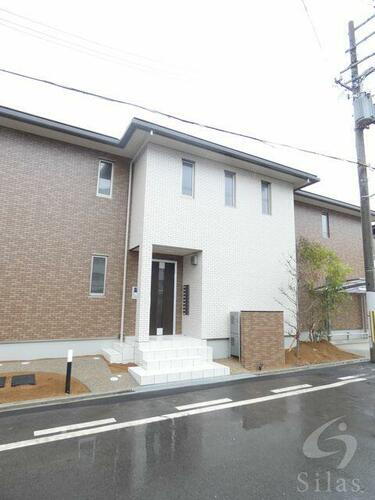 兵庫県尼崎市大物町２丁目 2階建