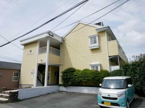 ウイング山愛 2階建