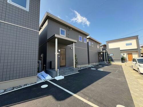 三重県津市鳥居町 賃貸一戸建て