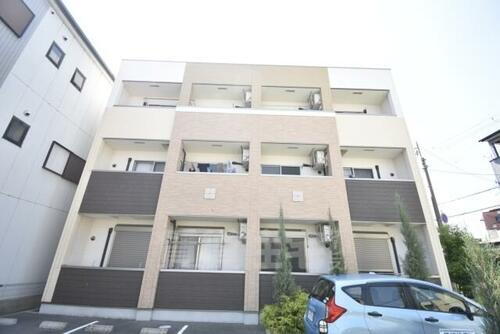 大阪府堺市西区浜寺石津町中３丁 築13年5ヶ月 3階建