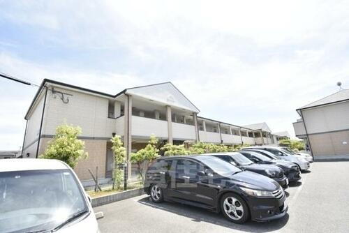 大阪府泉大津市式内町 2階建