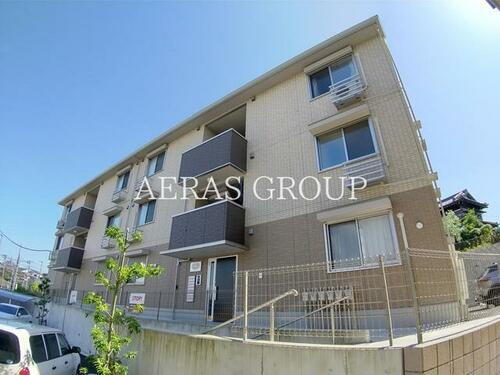 ライフマンションＢ 3階建