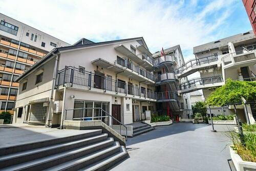 オクタビア・ヒル　Ｂ