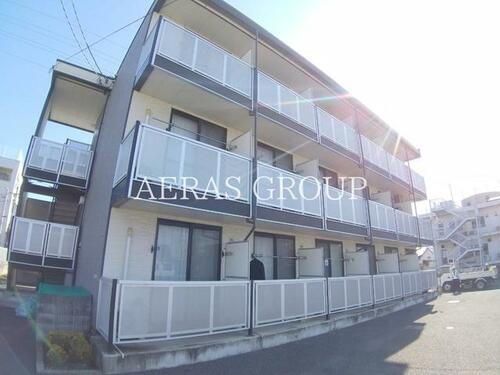 レオパレスはいじま西 3階建