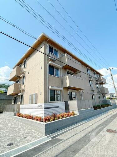 兵庫県神戸市東灘区本山北町１丁目 築1年7ヶ月 3階建