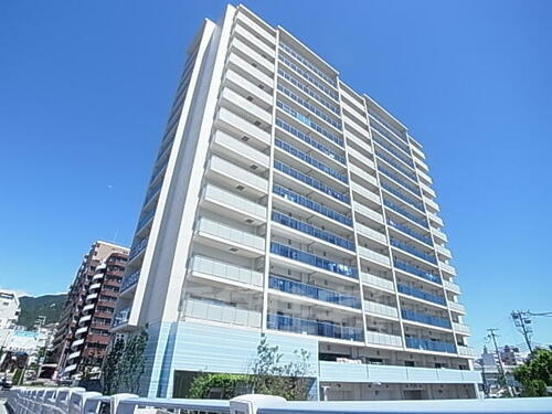 ザ・パークハウス神戸春日野道 15階建