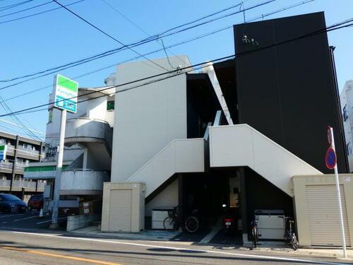 愛知県安城市住吉町２丁目 築7年8ヶ月 2階建