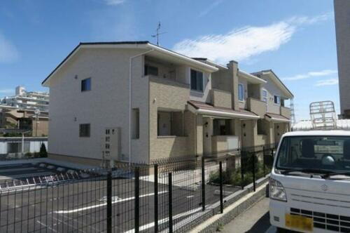 兵庫県宝塚市山本丸橋１丁目 築7年4ヶ月 2階建