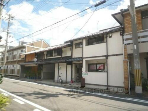 ポケットコート頭町