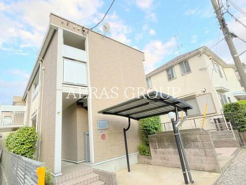レオパレスクレール 2階建