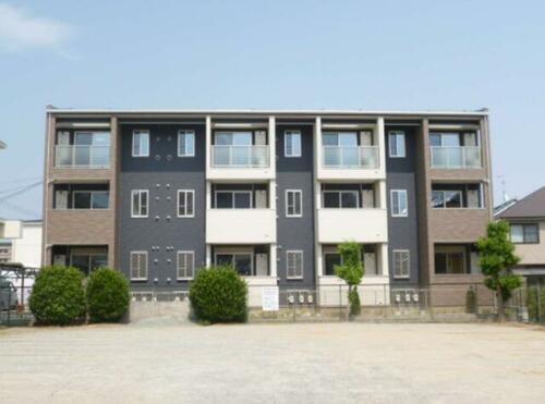 兵庫県宝塚市山本丸橋２丁目 築11年8ヶ月 3階建